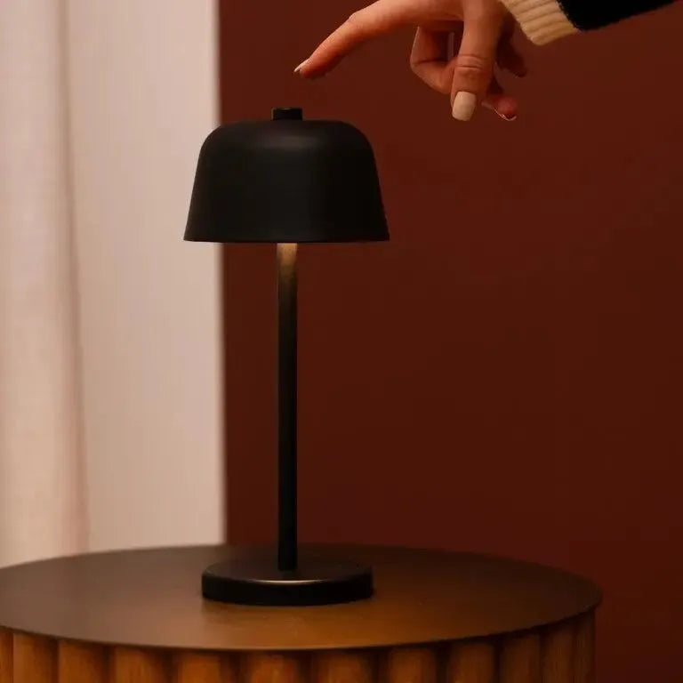 Anton Black - trådløs bordlampe