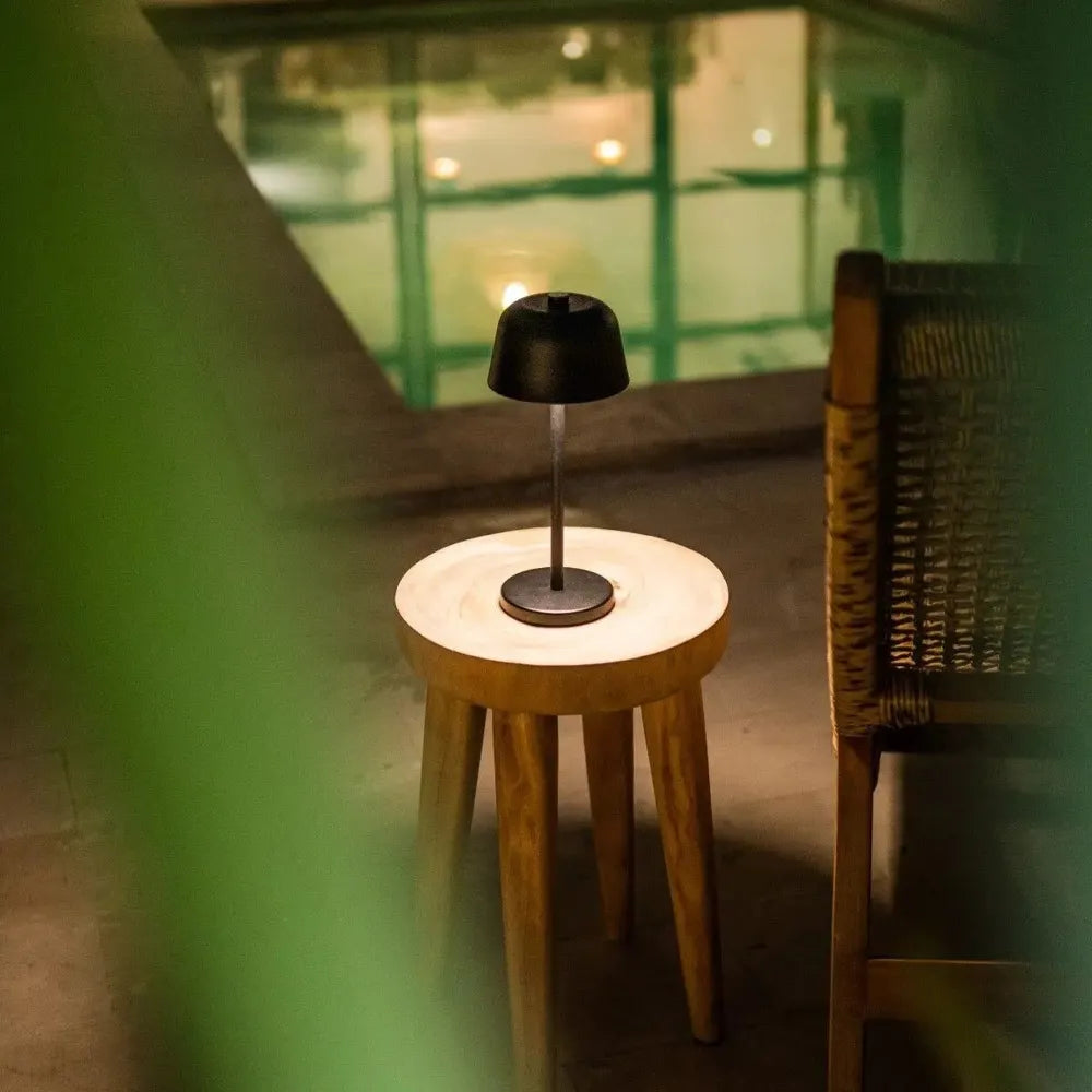 Anton Black - trådløs bordlampe
